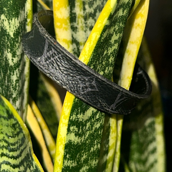 Louis Vuitton Monogram Bracelet - Preloved - Picture 2 of 4